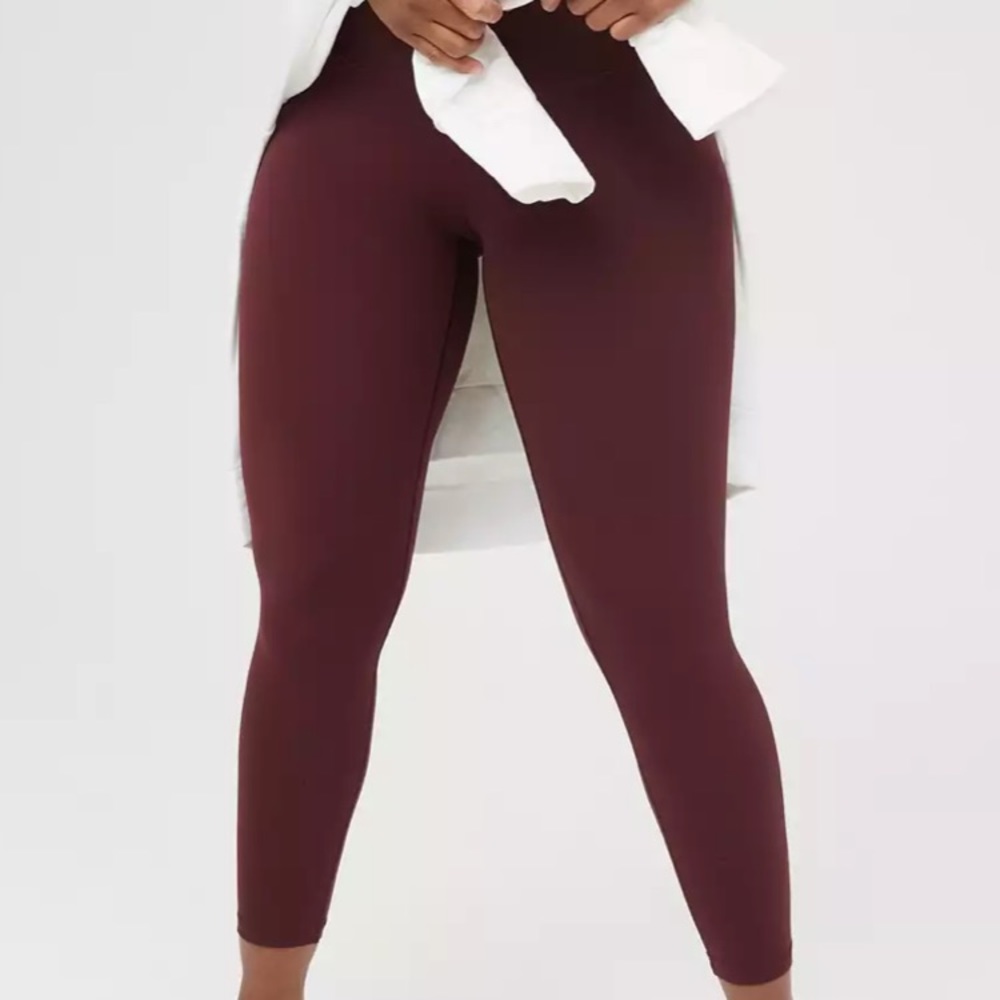 Aerie Chill Play Move Maroon Leggings